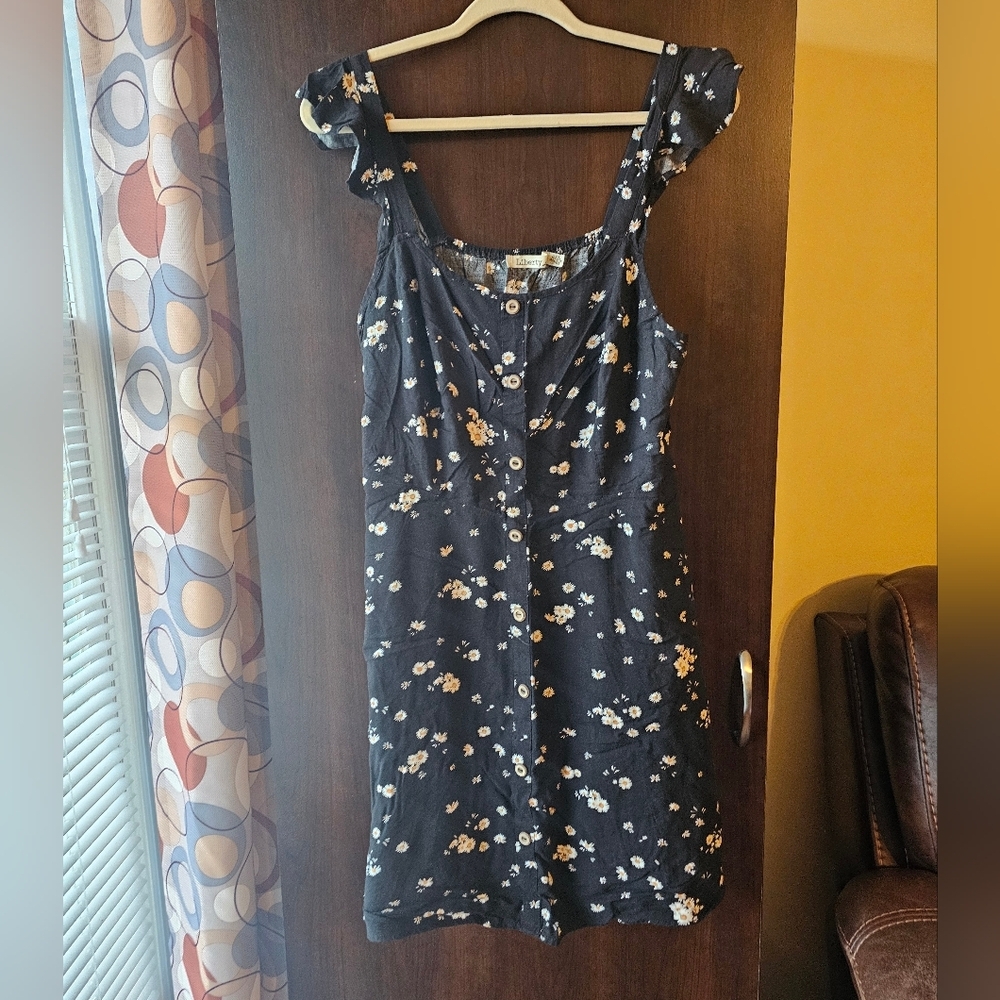 Liberty Black Floral Dress With Daisy Pattern And Ruffled Sleeves